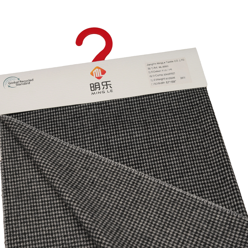 30% шерсть, 60% полиэстер, 10% другие волокна, 610 г/м, черно-белая, односторонняя ткань в клетку, ML-20001